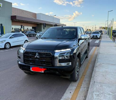 MITSUBISHI TRITON 2.4 BITURBO DIESEL CD HPE-S 4X4 AUTOMÁTICO